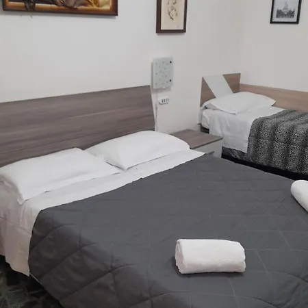 Ganaj Corso Italia 89 Alojamento de Acomodação e Pequeno-almoço 3*